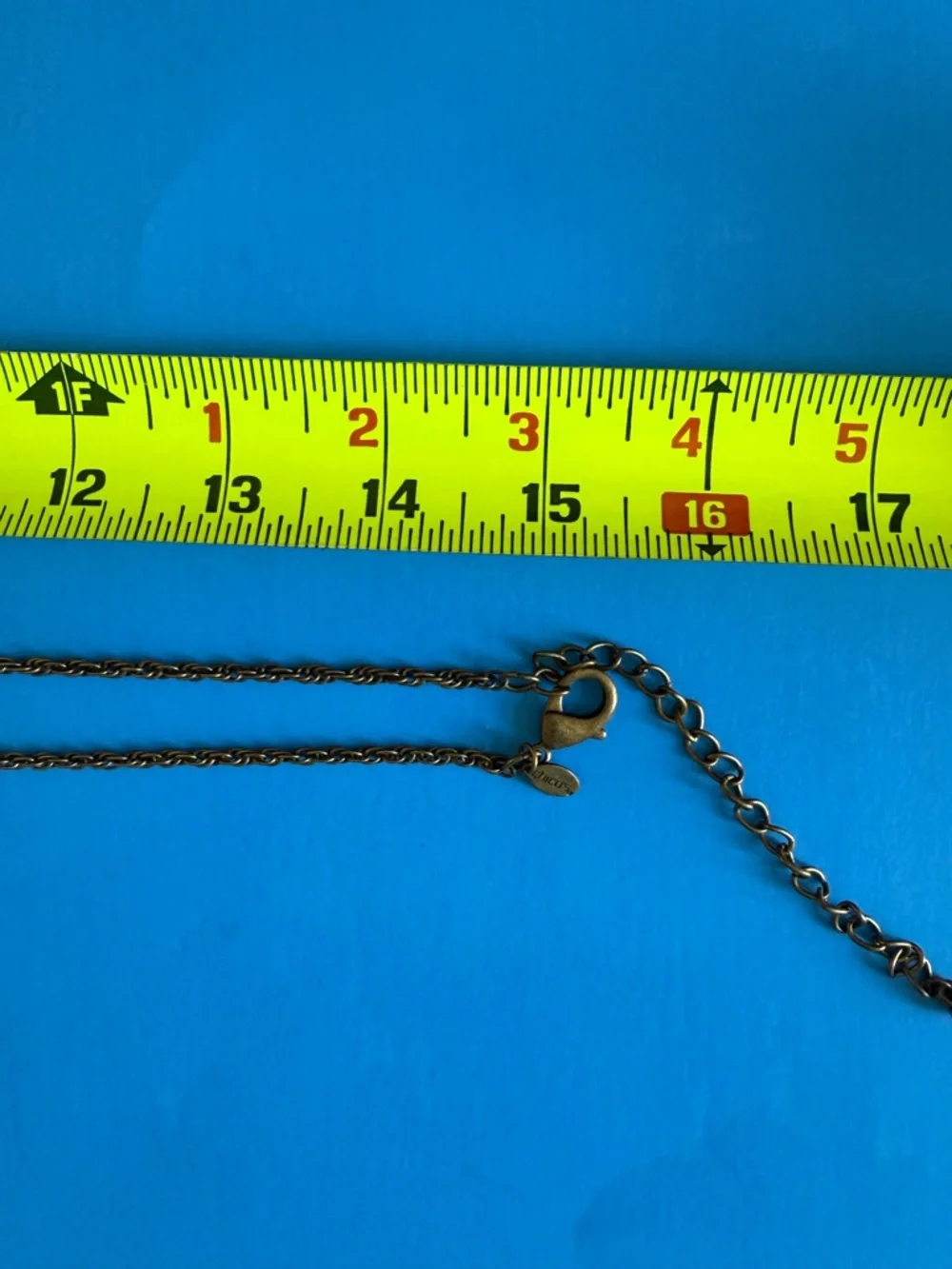 St. Jude’s Commemorative 2010 Magnifying Glass on a Chain - Picture 7 of 9